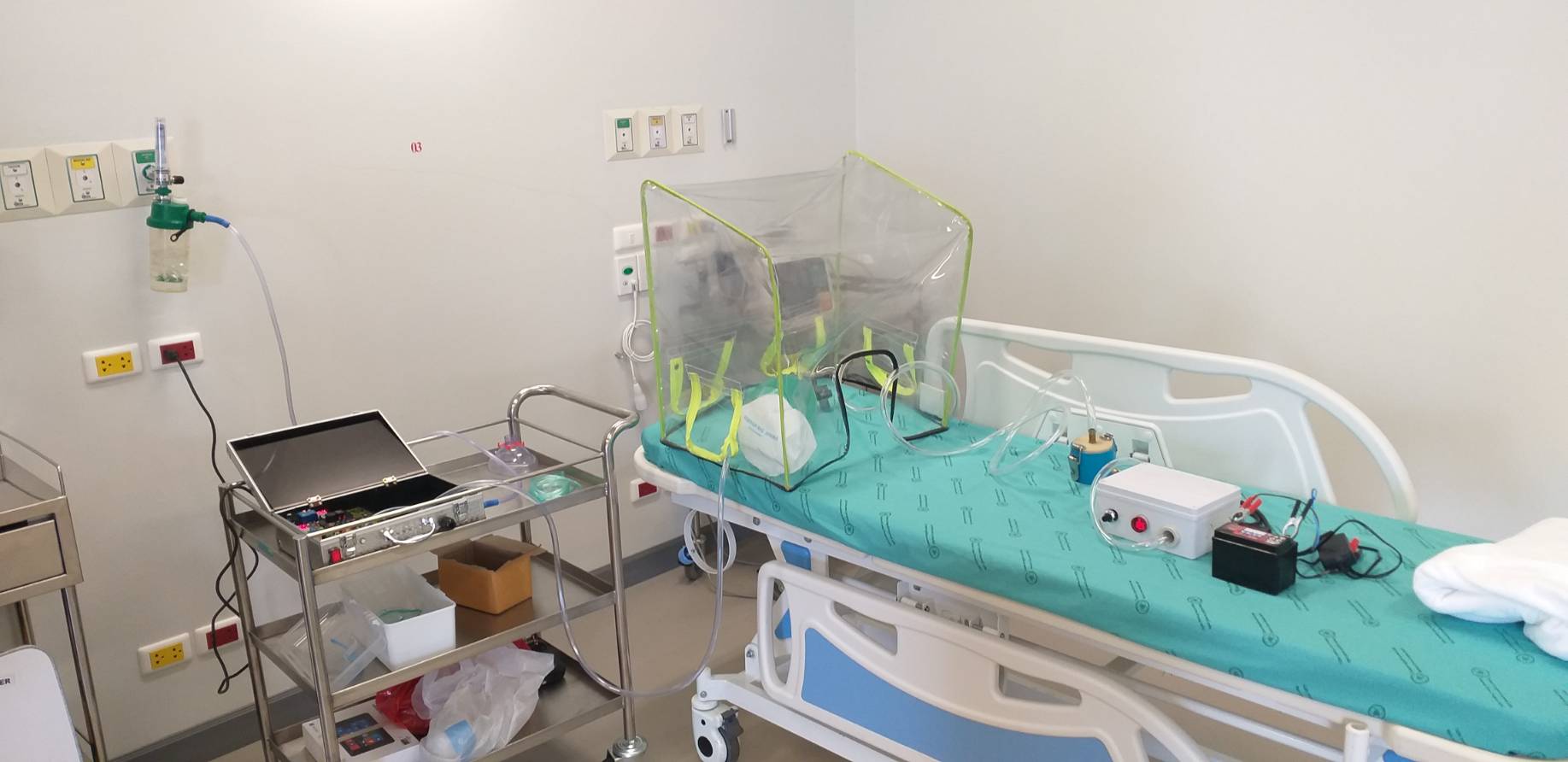 MFU News : Automated_AMBU_Ventilator_with_Negative_Pressure_Headbox_1.jpg