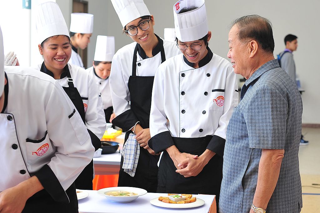 MFU News : MFU_junior_iron_chef__2_.jpg