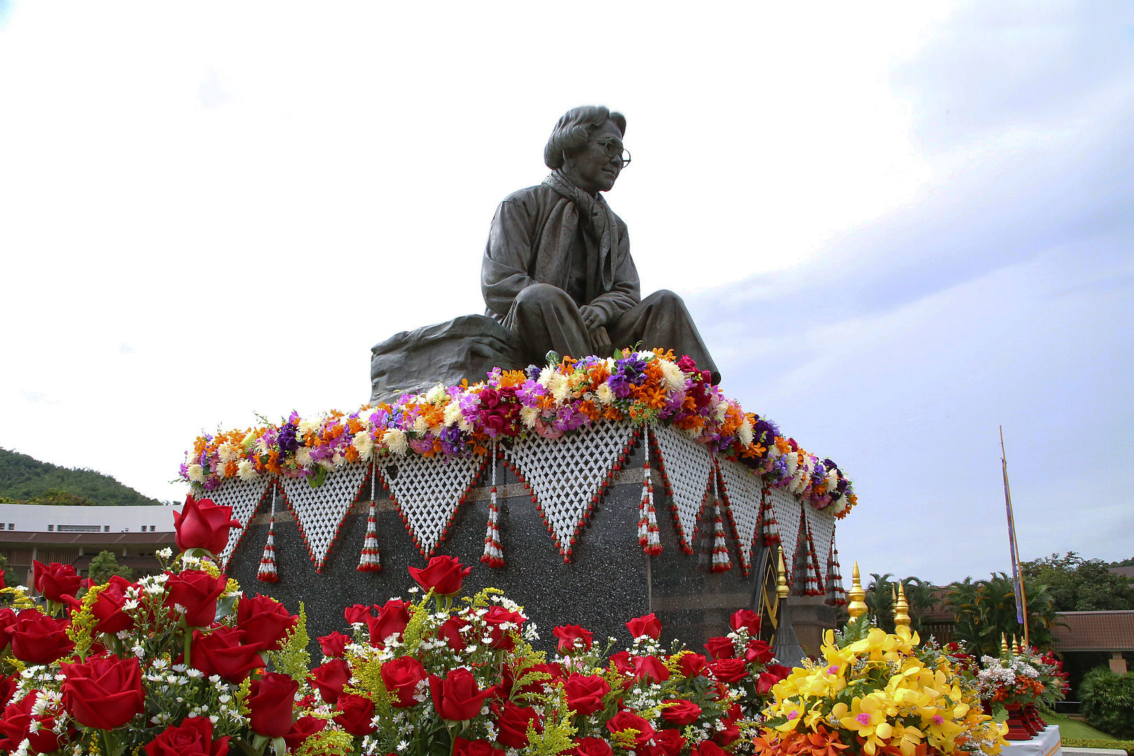 MFU News : Than_Ha_Mae_Fah_Laung_2561__1_.jpg