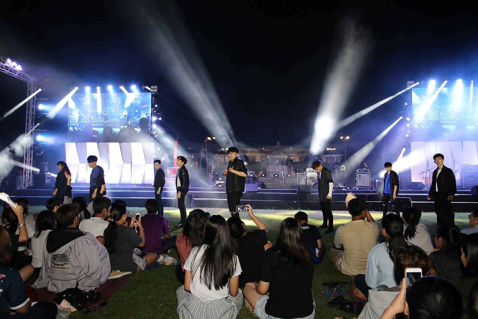 MFU News : MFU_20th_Carnival_Celebration__10_.JPG