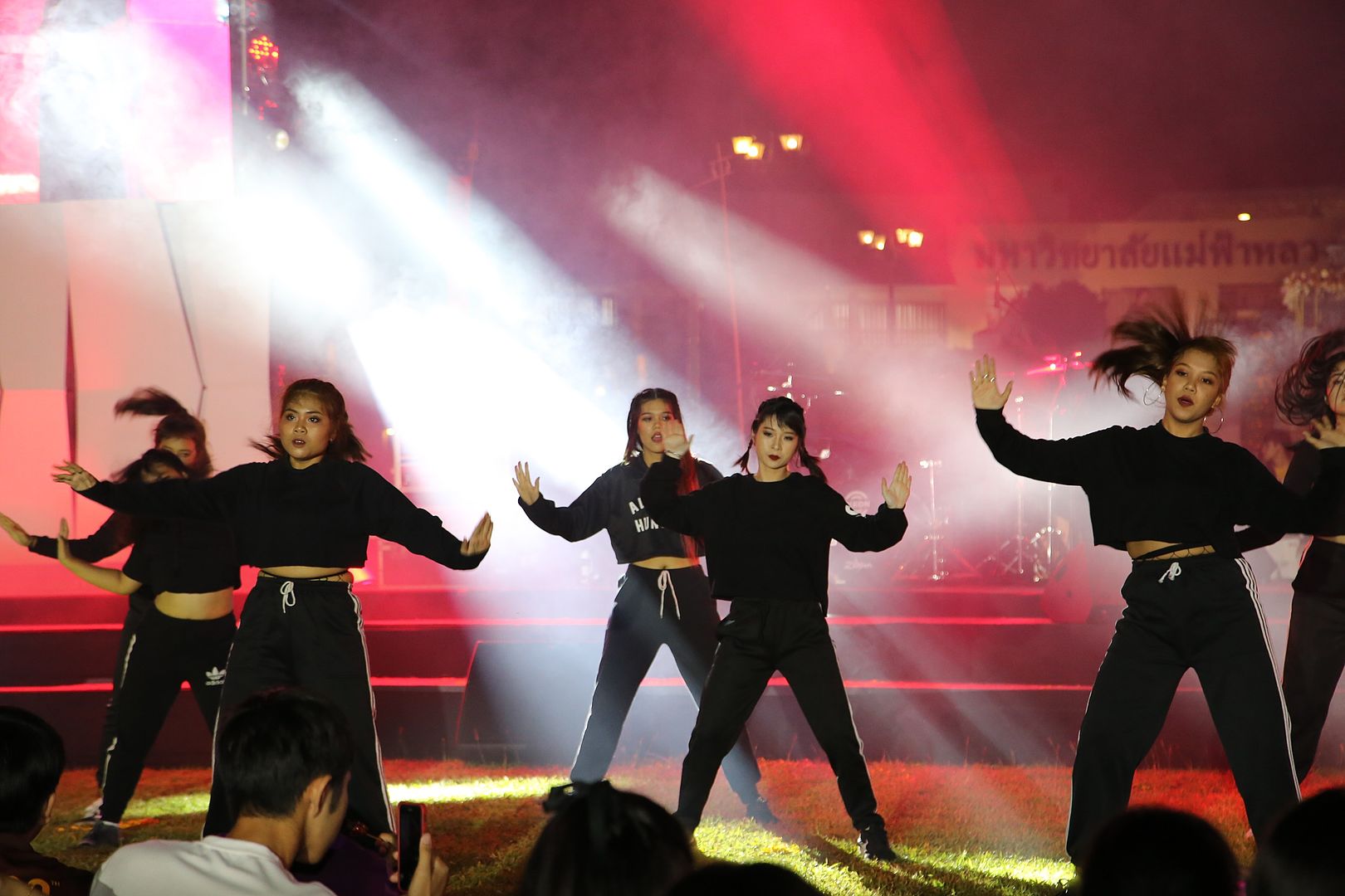 MFU News : MFU_20th_Carnival_Celebration__11_.JPG