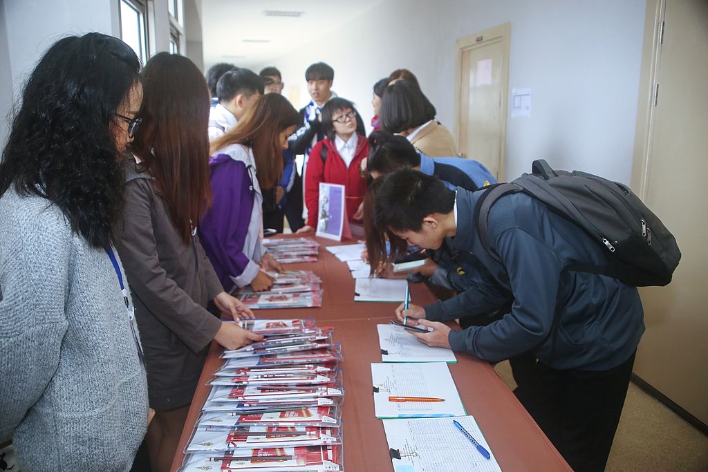 MFU News : New_Inter_Student__2_.JPG