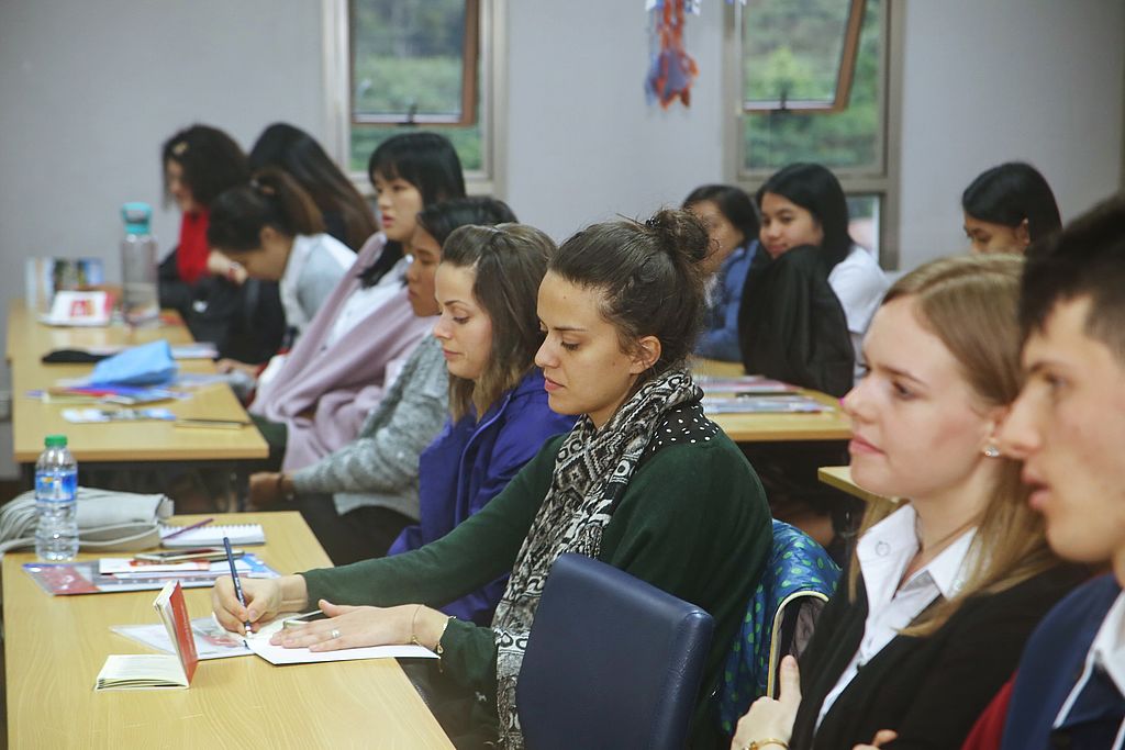 MFU News : New_Inter_Student__3_.JPG
