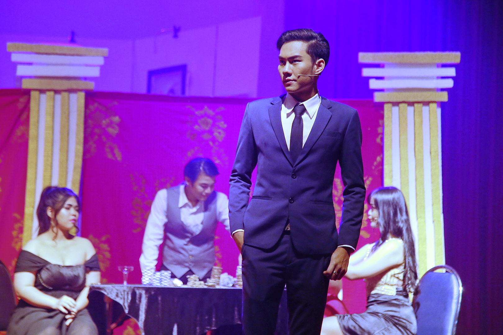 MFU News : MFU_sin_sart_show__1__the_shuffle.JPG