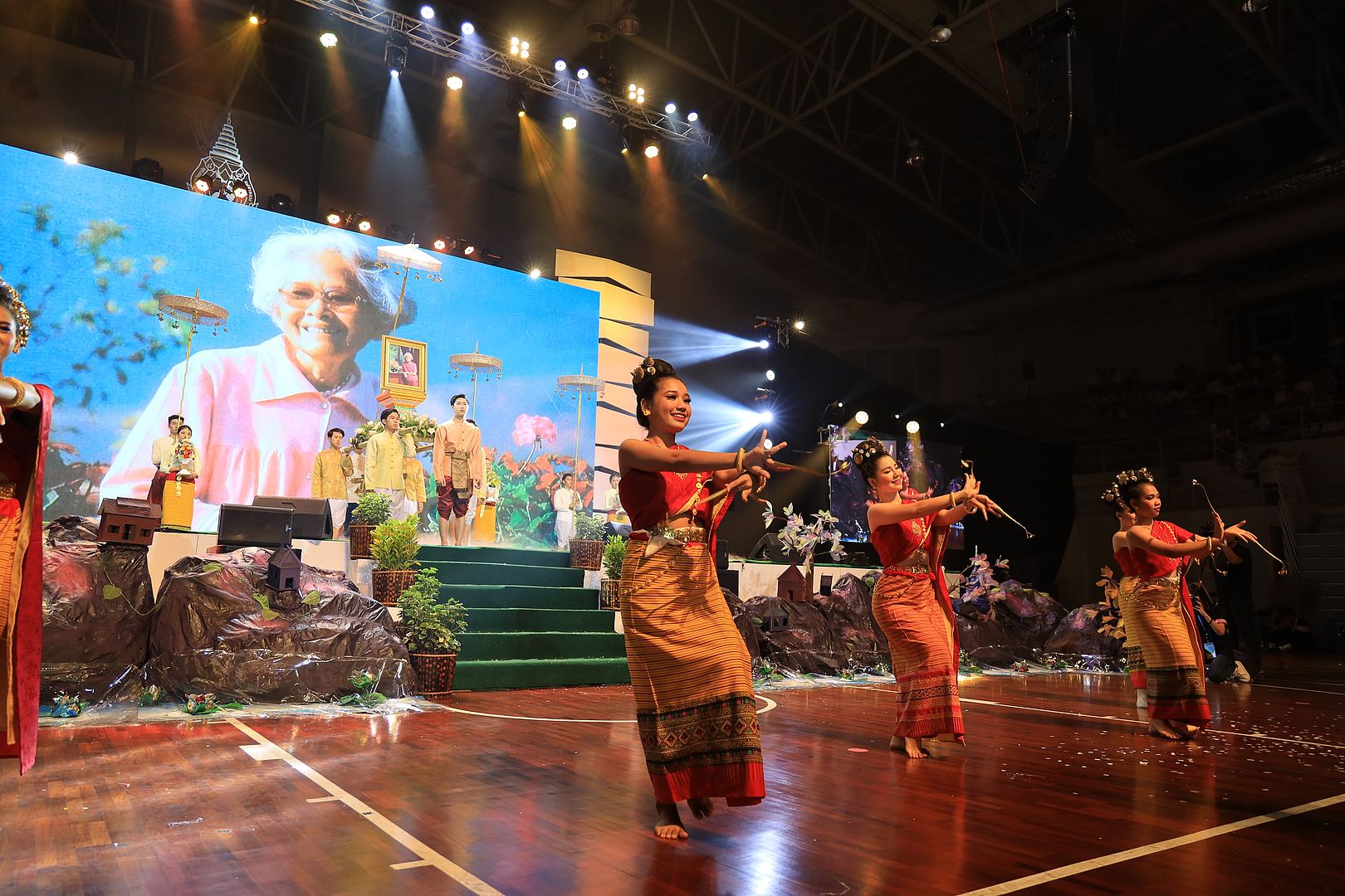 MFU News : MFU_lanna_welcoming__12_.JPG