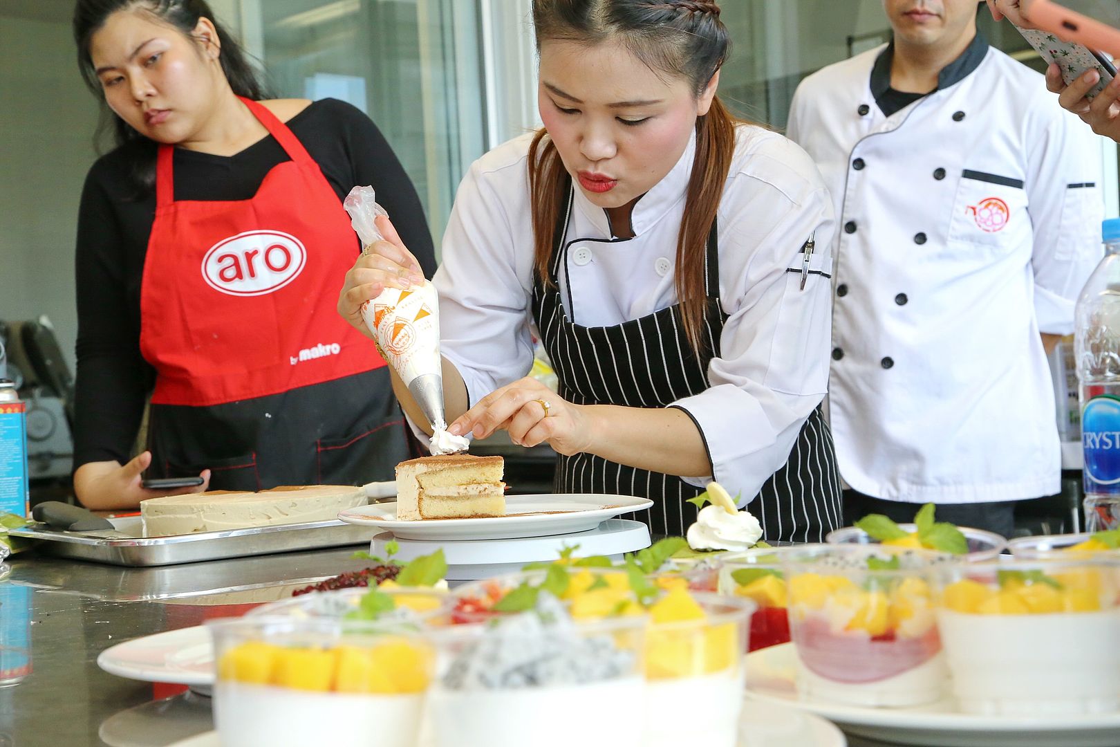 MFU News : MFU_bakery_workshop__9_.JPG