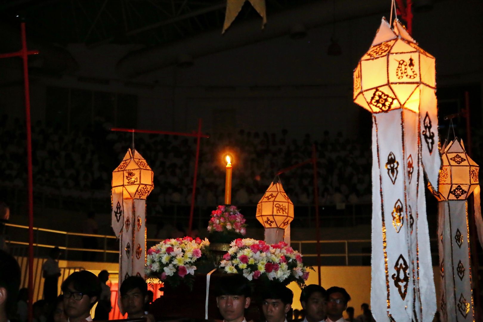 MFU News : MFU_Candle_Lighting__1_.JPG