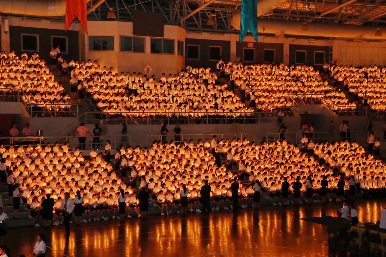 MFU News : MFU_Candle_Lighting__8_.JPG