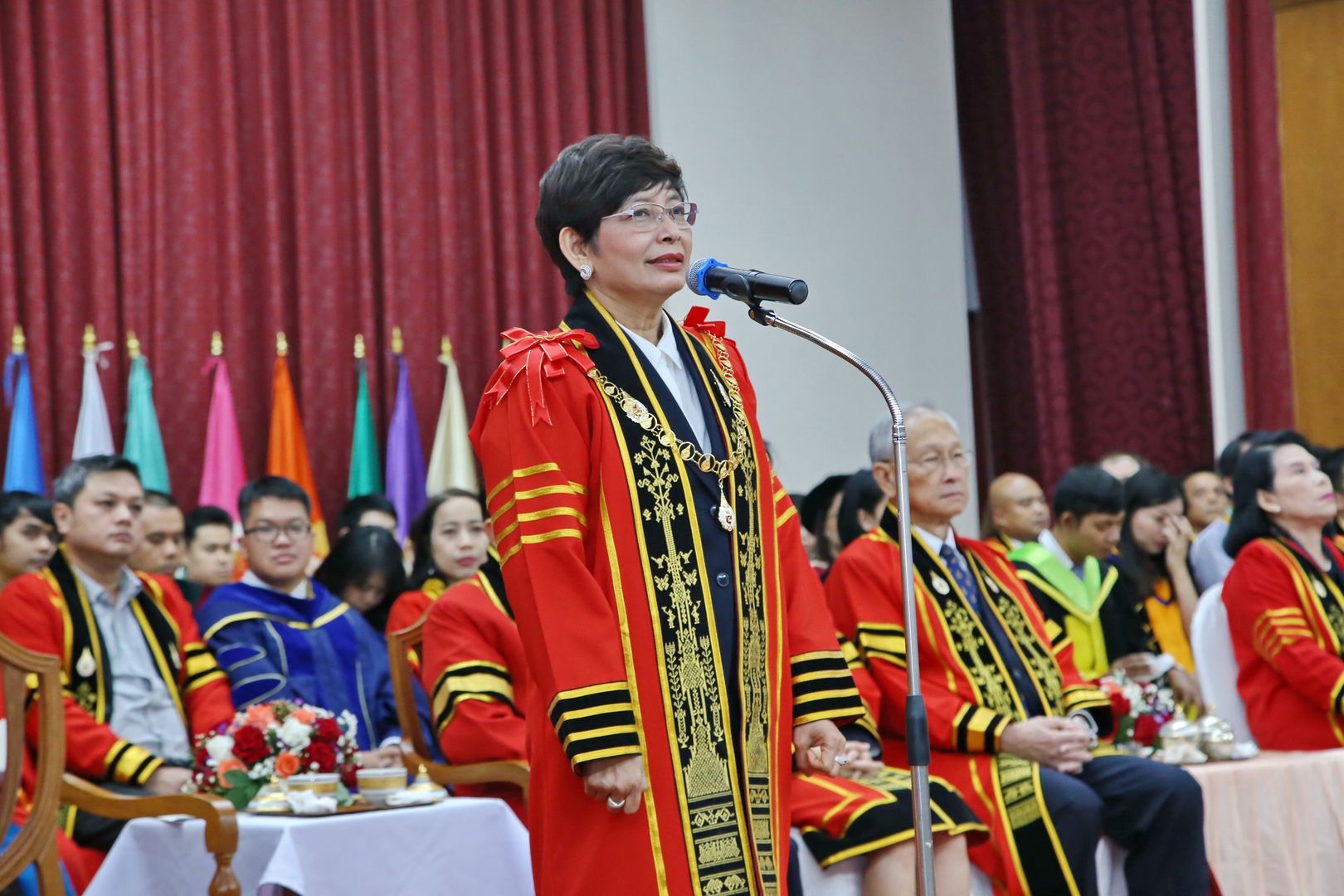 MFU News : MFU_wai_khru__11_.JPG
