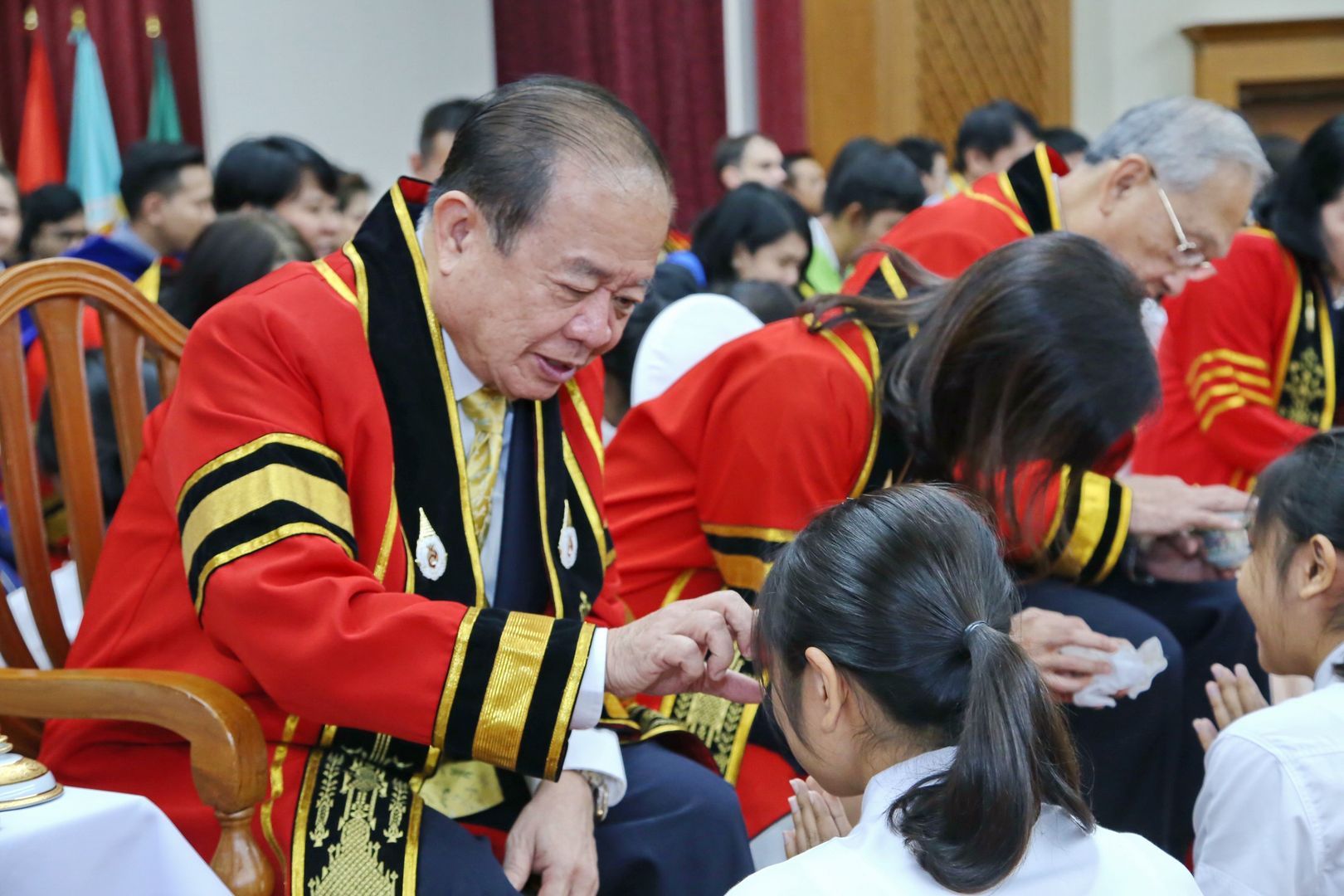MFU News : MFU_wai_khru__8_.JPG