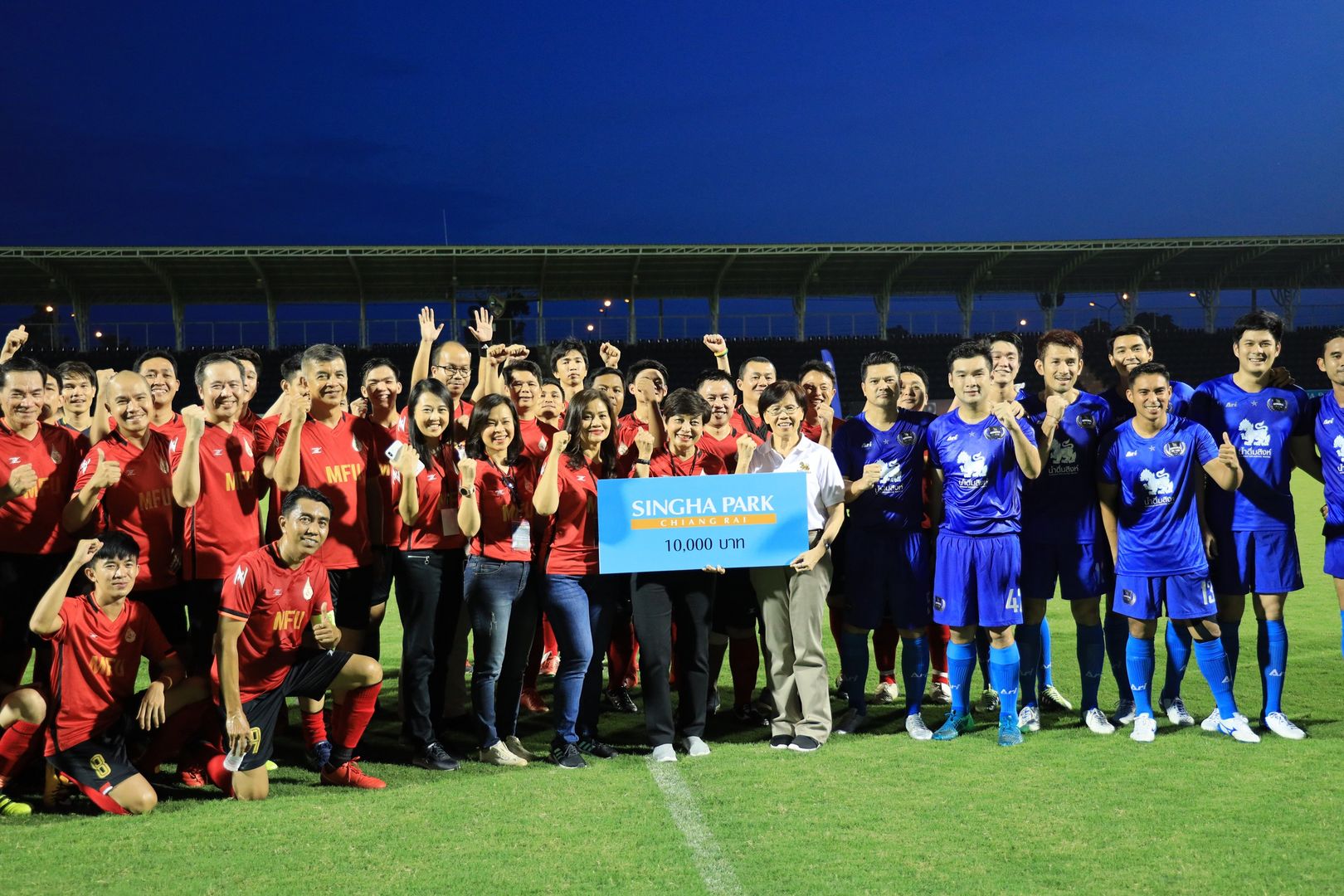 MFU News : MFU_เตะกับหมอ__10_.JPG