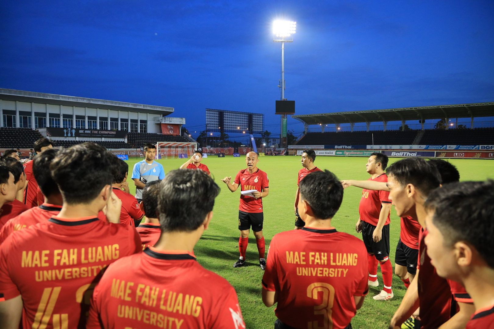 MFU News : MFU_เตะกับหมอ__8_.JPG