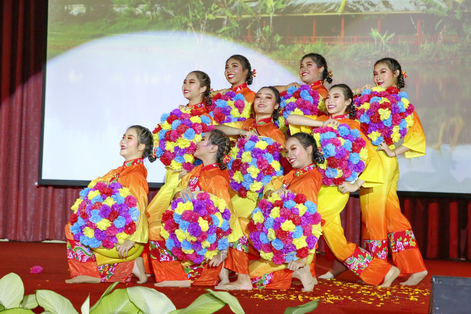 MFU News : MFU_Thai_Chinese_Perform__8_.JPG