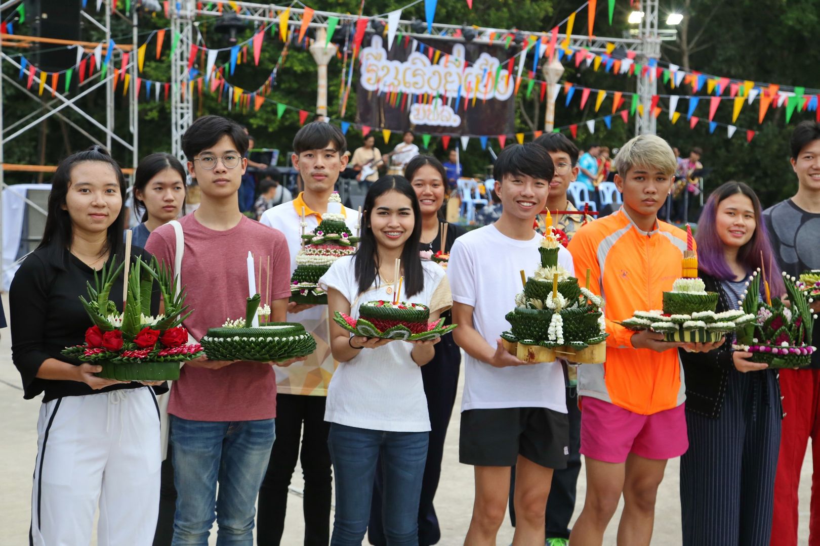 MFU News : MFU_loy_kra_tong_2562__2_.JPG